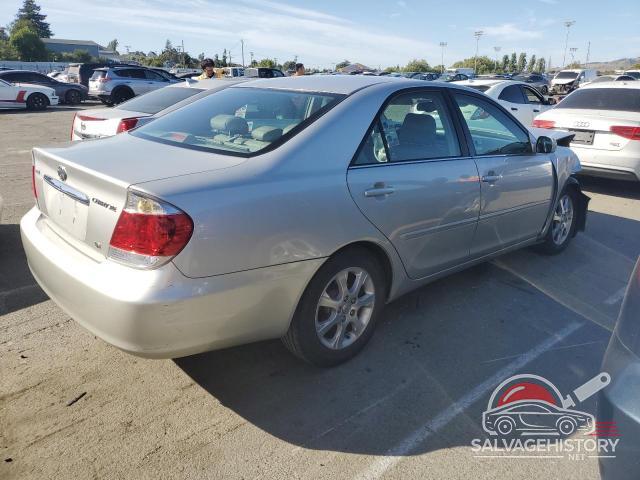 4T1BF30K35U596713 2005 TOYOTA CAMRY photo no. 3