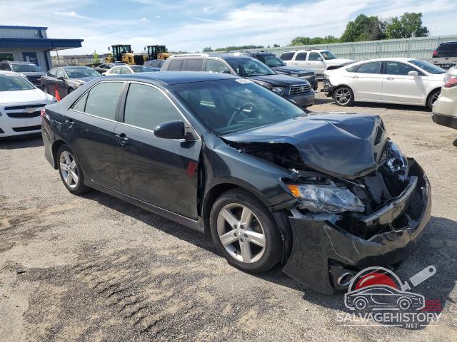 4T1BF1FKXDU214476 2013 TOYOTA CAMRY photo no. 4