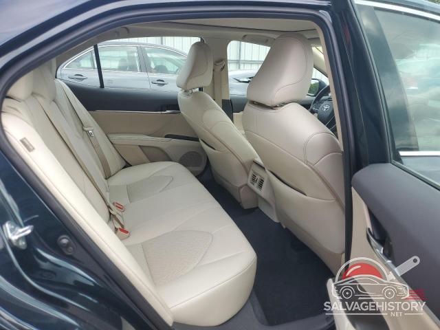 4T1F11AK2MU452071 2021 TOYOTA CAMRY photo no. 10