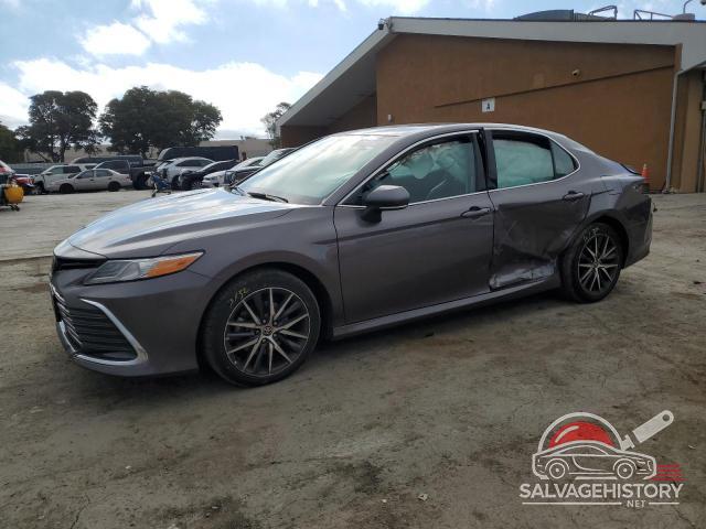 4T1F11AKXMU614173 2021 TOYOTA CAMRY photo no. 14