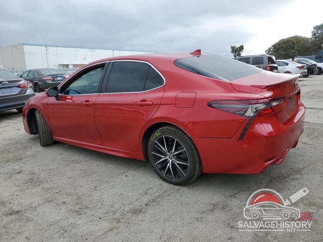 4T1G11AK6MU487121 2021 TOYOTA CAMRY photo no. 2