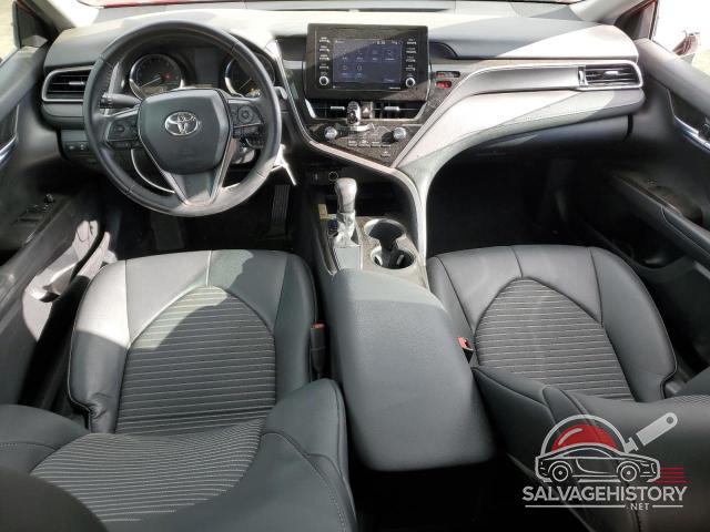 4T1G11AK6MU487121 2021 TOYOTA CAMRY photo no. 8