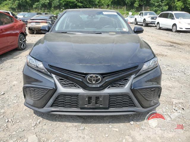 4T1G11AK7MU496250 2021 TOYOTA CAMRY photo no. 5
