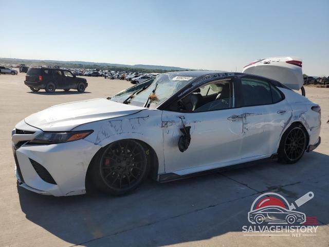 4T1KZ1AK5MU052450 2021 TOYOTA CAMRY photo no. 4