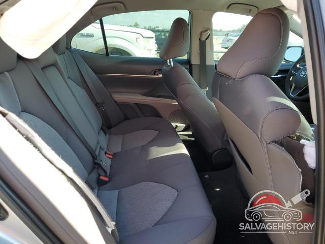 4T1C11AK0NU638602 2022 TOYOTA CAMRY photo no. 10