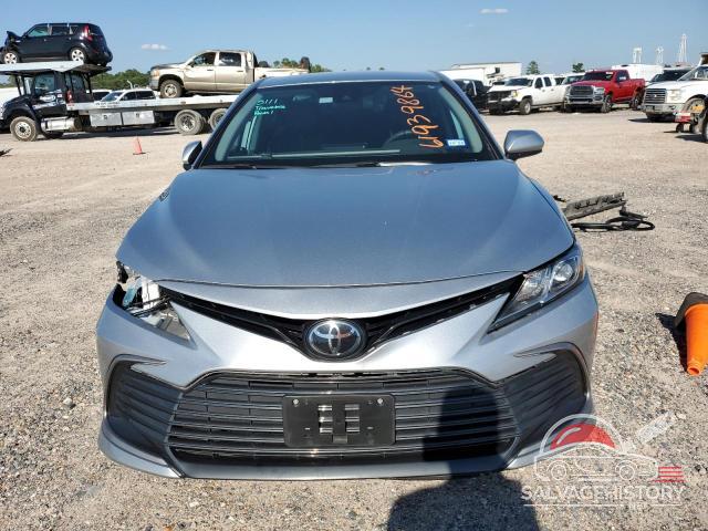 4T1C11AK0NU638602 2022 TOYOTA CAMRY photo no. 5