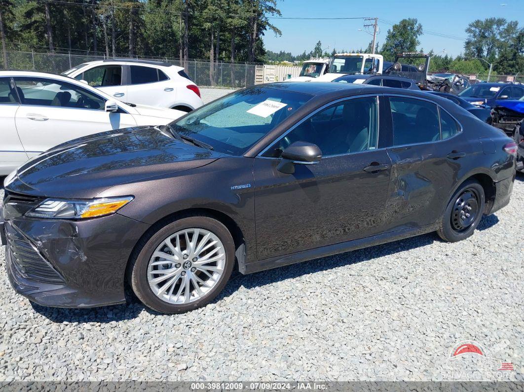 4T1B21HK5JU503057 2018 TOYOTA CAMRY HYBRID photo no. 6