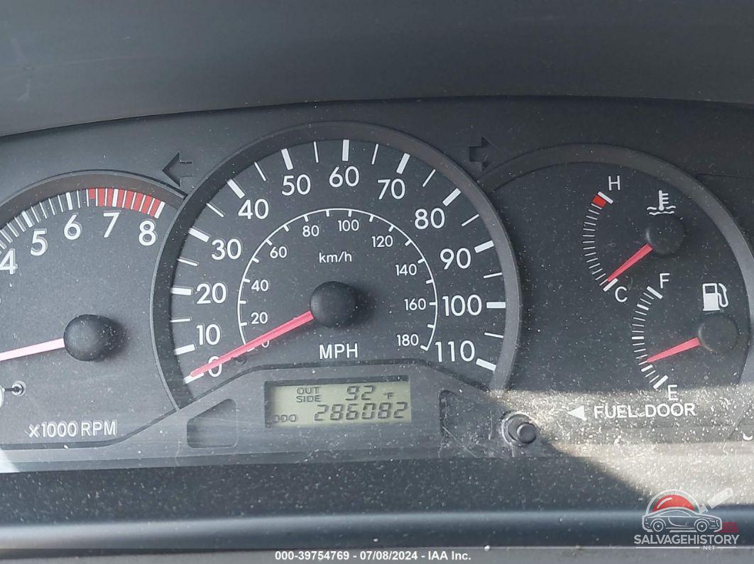 2T1BR32E94C263835 2004 TOYOTA COROLLA photo no. 7