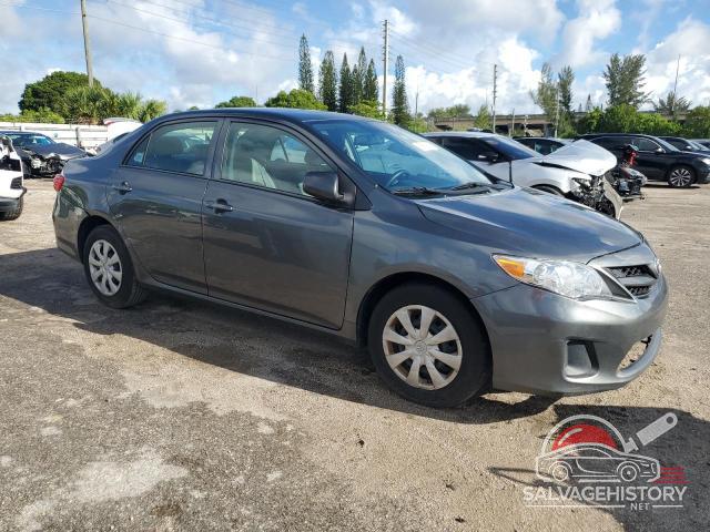 2T1BU4EE7DC111701 2013 TOYOTA COROLLA photo no. 4