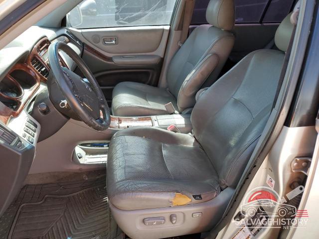JTEDP21A550062447 2005 TOYOTA HIGHLANDER photo no. 7