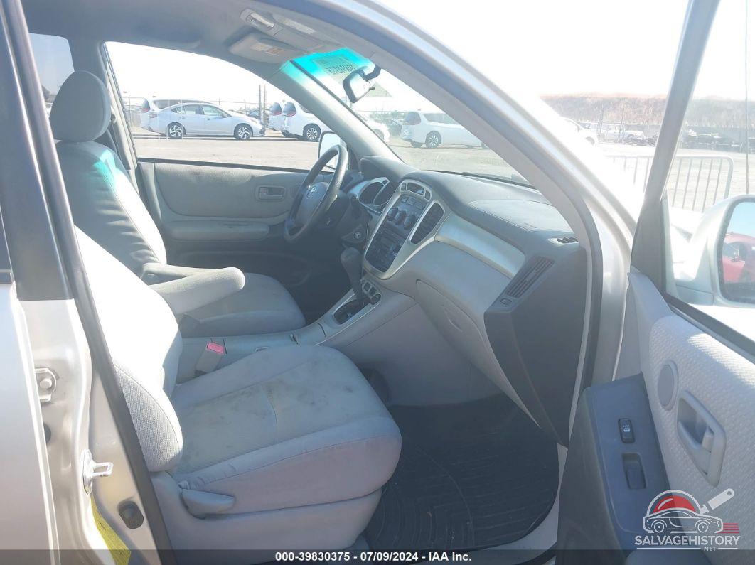 JTEDP21AX50068647 2005 TOYOTA HIGHLANDER photo no. 5