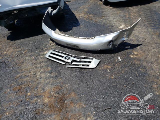 JTEEP21A950082799 2005 TOYOTA HIGHLANDER photo no. 13