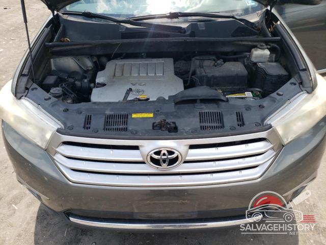 5TDBK3EHXBS047779 2011 TOYOTA HIGHLANDER photo no. 12