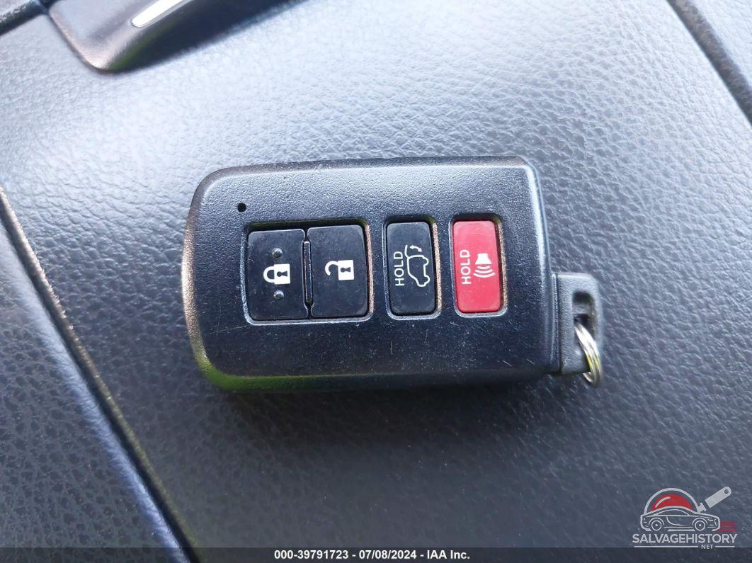 5TDJKRFH7FS216840 2015 TOYOTA HIGHLANDER photo no. 11