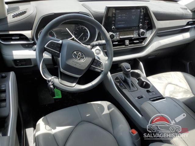 5TDGZRAH8NS549897 2022 TOYOTA HIGHLANDER photo no. 8