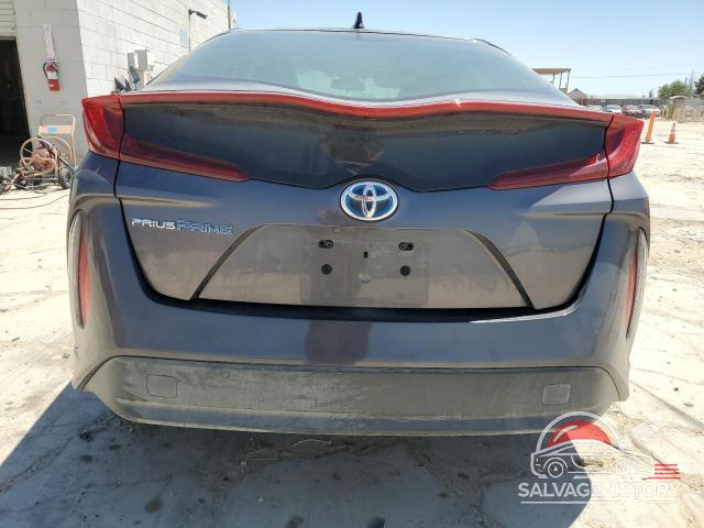 JTDKARFP9J3078629 2018 TOYOTA PRIUS photo no. 6