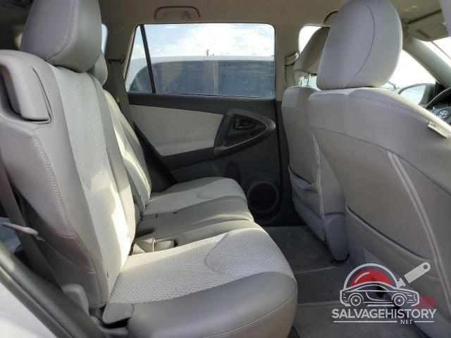 2T3YL4DV3EW002464 2014 TOYOTA RAV4 photo no. 10
