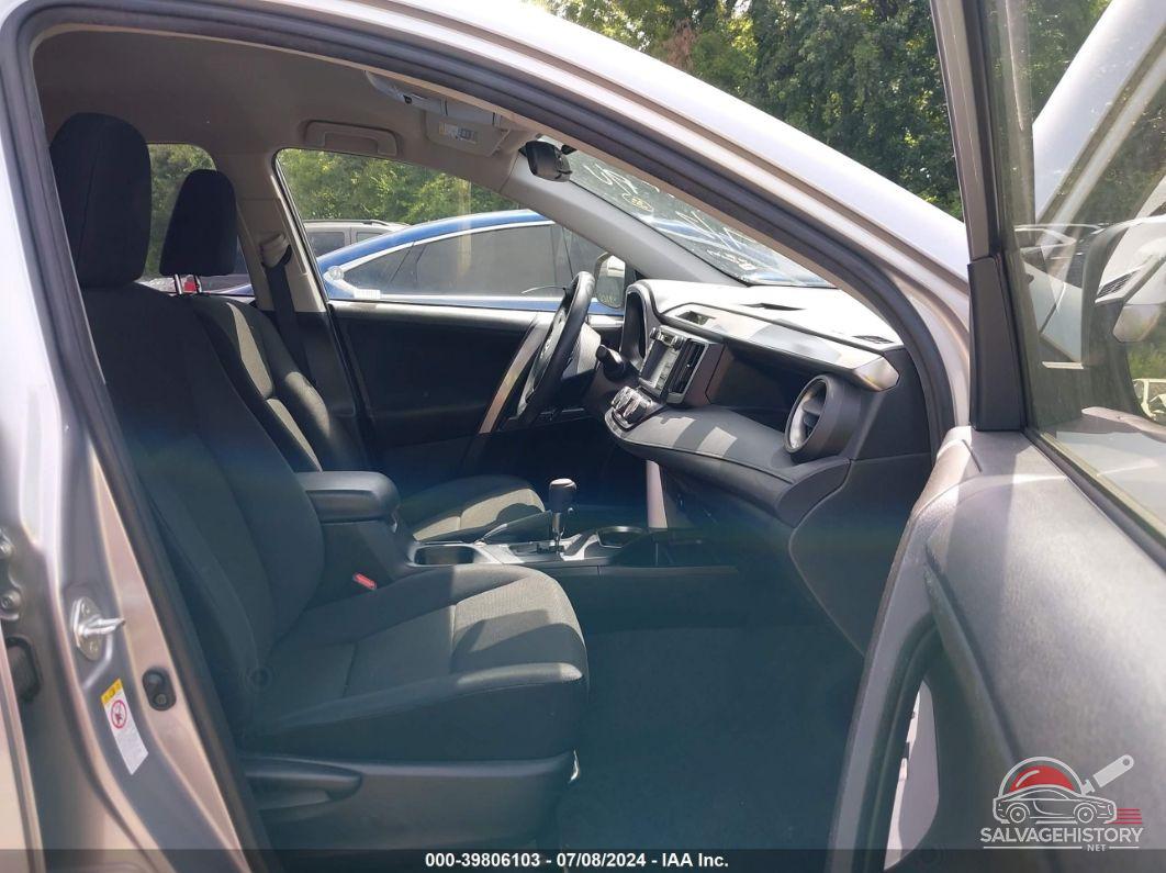 JTMBFREV2JJ235107 2018 TOYOTA RAV4 photo no. 5