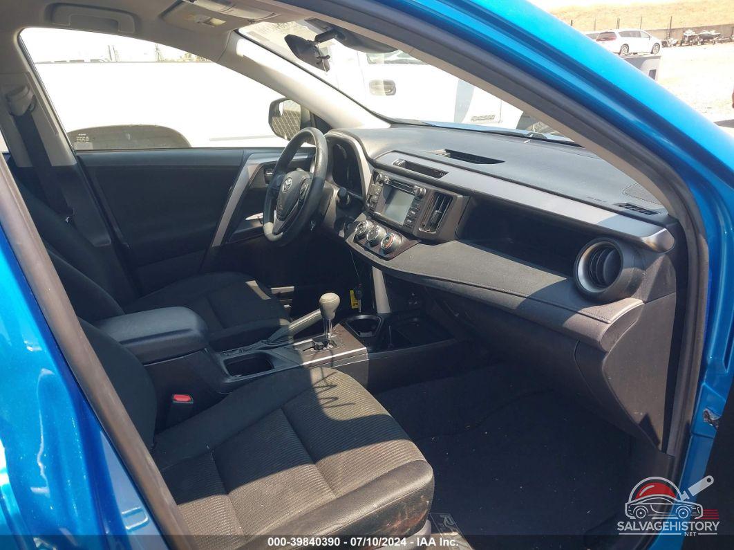 JTMZFREV2JJ725870 2018 TOYOTA RAV4 photo no. 5