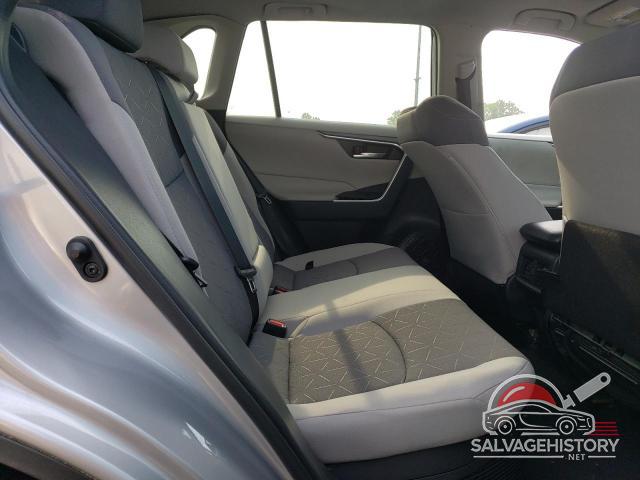 2T3RWRFV3KW024272 2019 TOYOTA RAV4 photo no. 11