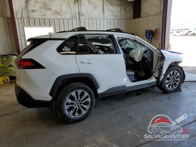 2T3A1RFV3LC133975 2020 TOYOTA RAV4 photo no. 3