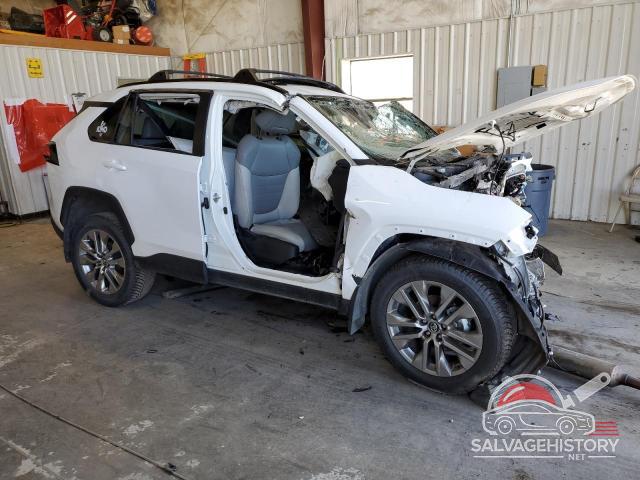 2T3A1RFV3LC133975 2020 TOYOTA RAV4 photo no. 4
