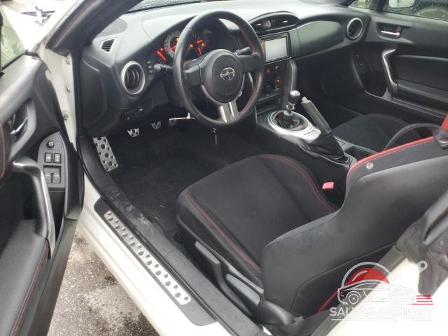 JF1ZNAA15D1716758 2013 TOYOTA SCION photo no. 8
