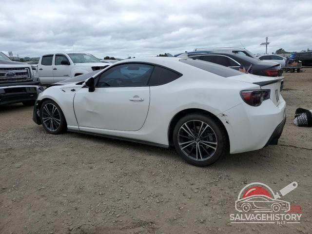 JF1ZNAA14F8703705 2015 TOYOTA SCION photo no. 2
