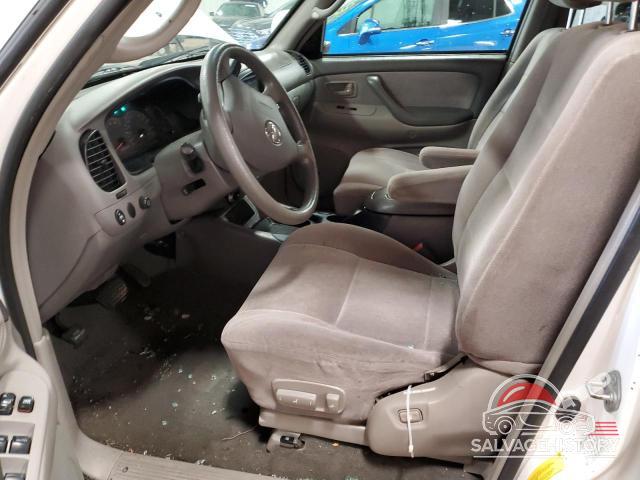5TDZT34A83S203724 2003 TOYOTA SEQUOIA photo no. 7