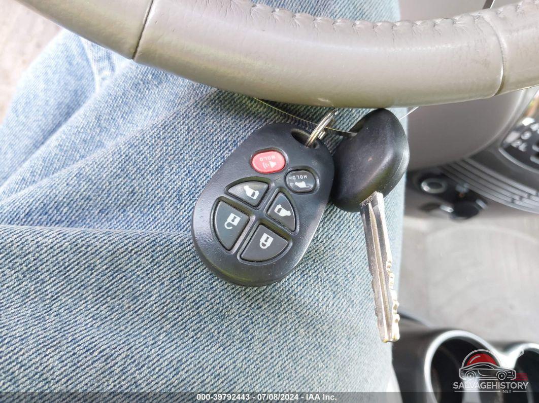 5TDZA22C56S584800 2006 TOYOTA SIENNA photo no. 11