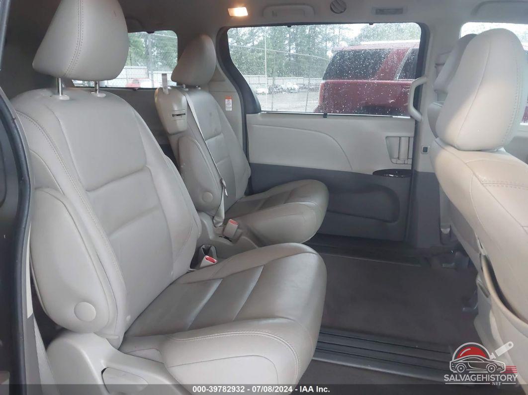 5TDYK3DC8GS751051 2016 TOYOTA SIENNA photo no. 8