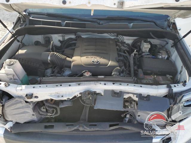 5TFUW5F12JX688900 2018 TOYOTA TUNDRA photo no. 11