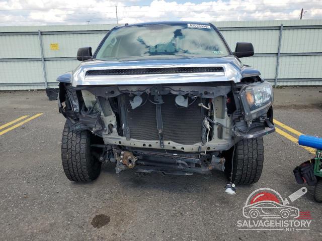 5TFRM5F19KX136842 2019 TOYOTA TUNDRA photo no. 5