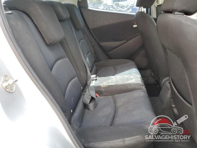 3MYDLBYV0HY173265 2017 TOYOTA YARIS photo no. 10
