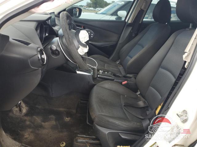 3MYDLBYV8HY158139 2017 TOYOTA YARIS photo no. 7