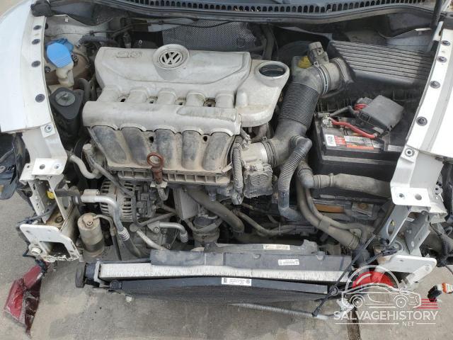 3VWPG3AG1AM010216 2010 VOLKSWAGEN BEETLE photo no. 11