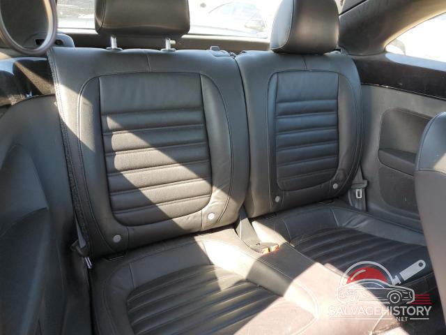 3VWV67AT0CM661371 2012 VOLKSWAGEN BEETLE photo no. 10