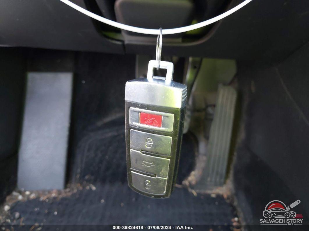 WVWMN7AN8AE564098 2010 VOLKSWAGEN CC photo no. 11