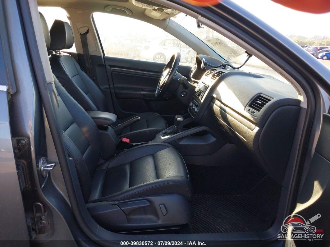 3VWRL7AJ1AM048567 2010 VOLKSWAGEN JETTA photo no. 5