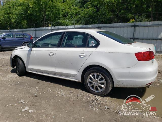 3VW2K7AJ2BM380913 2011 VOLKSWAGEN JETTA photo no. 2