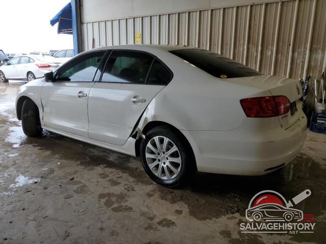 3VW2K7AJXBM398107 2011 VOLKSWAGEN JETTA photo no. 2