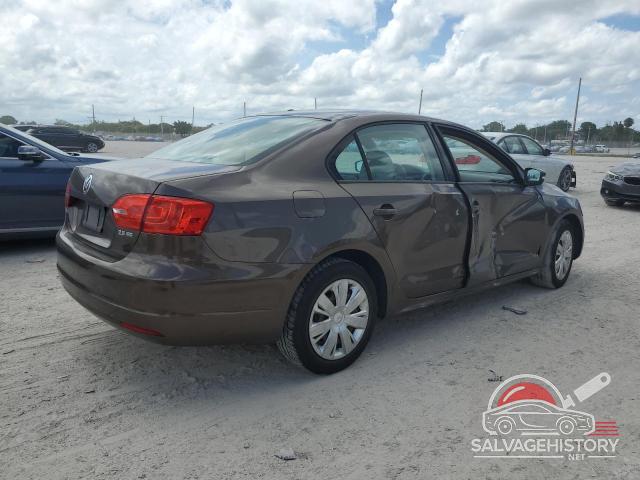 3VWBX7AJ7BM112831 2011 VOLKSWAGEN JETTA photo no. 3