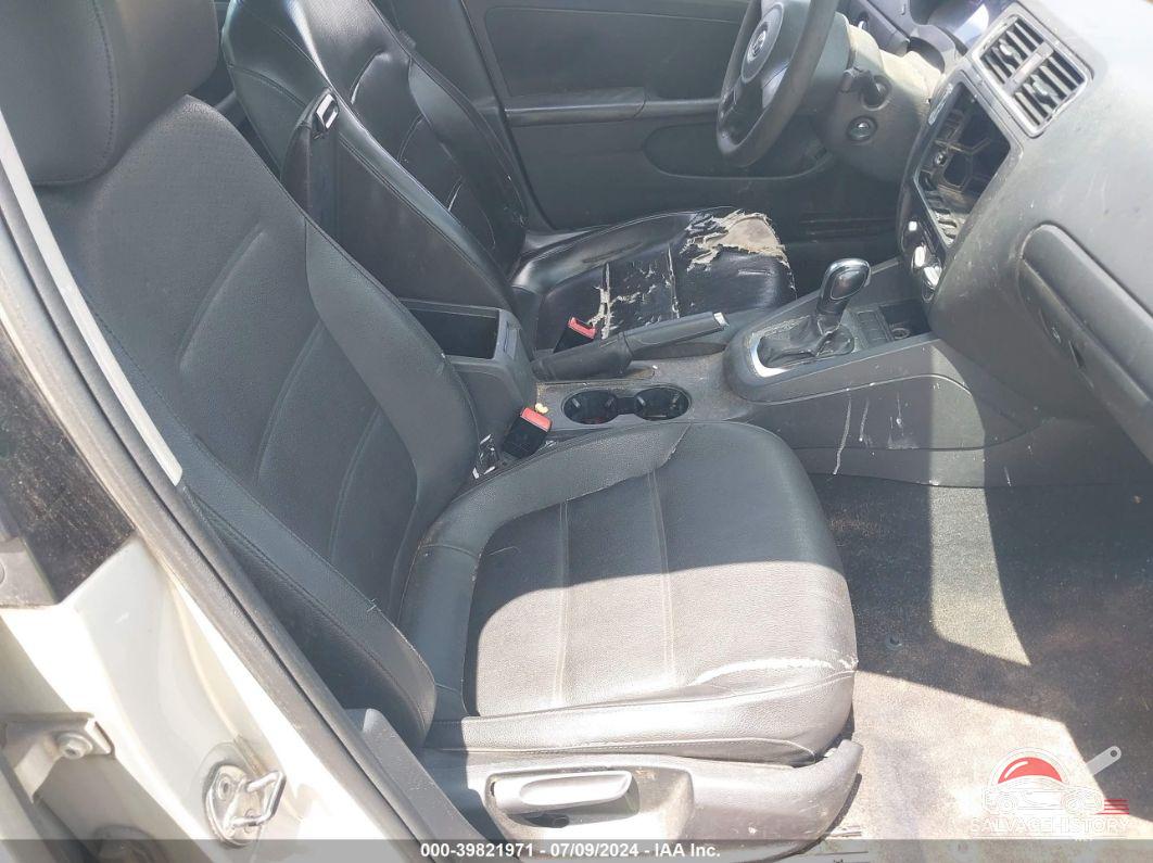 3VWDZ7AJ7BM367773 2011 VOLKSWAGEN JETTA photo no. 5