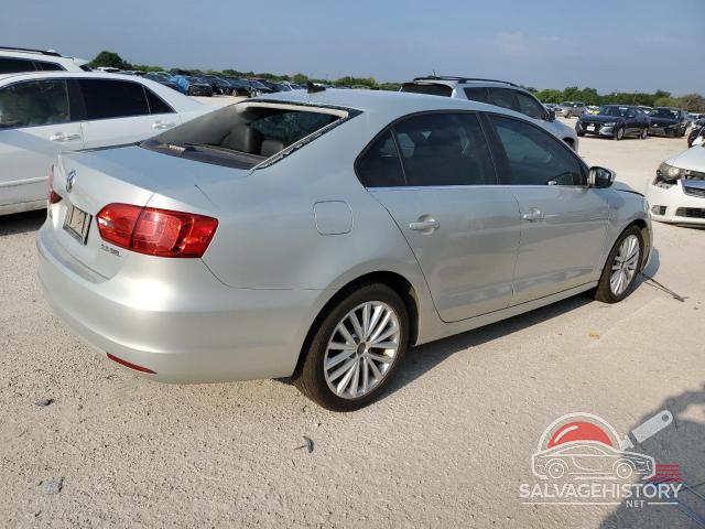 3VWLZ7AJ2BM021156 2011 VOLKSWAGEN JETTA photo no. 3