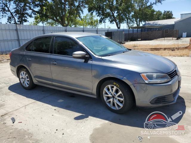 3VWDP7AJ0CM316669 2012 VOLKSWAGEN JETTA photo no. 4