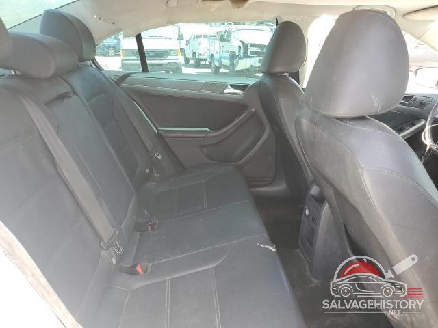 3VWDP7AJ2CM300442 2012 VOLKSWAGEN JETTA photo no. 10