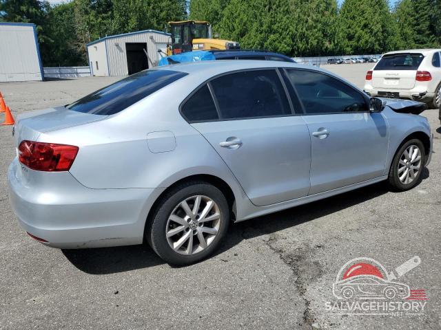 3VWDX7AJ9CM459779 2012 VOLKSWAGEN JETTA photo no. 3
