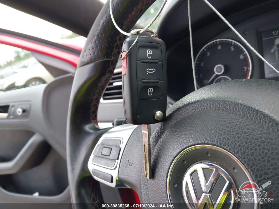 3VW4T7AJ8DM302239 2013 VOLKSWAGEN JETTA photo no. 11