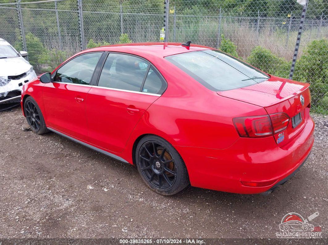 3VW4T7AJ8DM302239 2013 VOLKSWAGEN JETTA photo no. 3