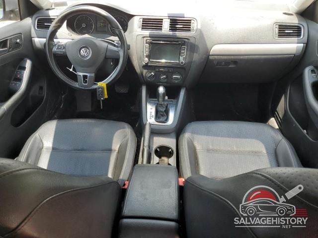 3VWDX7AJ5DM365237 2013 VOLKSWAGEN JETTA photo no. 8